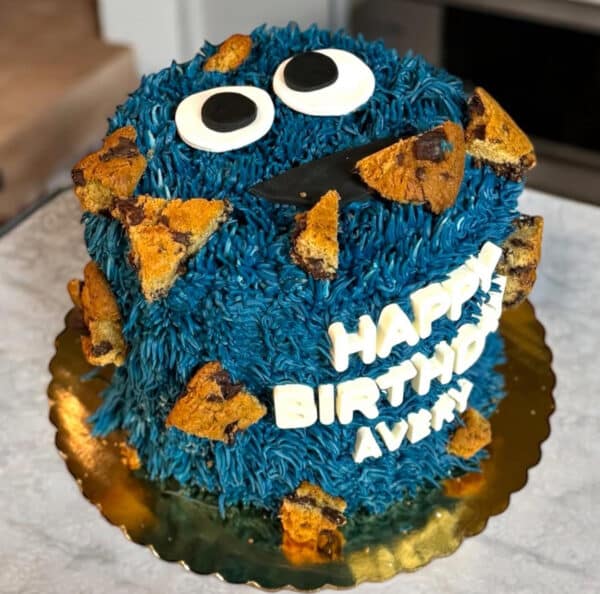 Cookie Monster Cake - Image 2