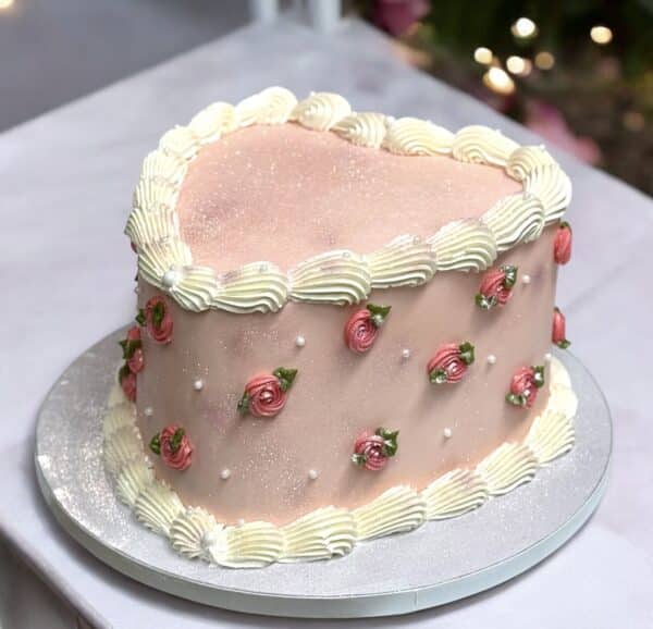 THE "Pretty" Cake - Image 3